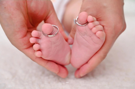 孟津防止宝宝呛奶的小妙招